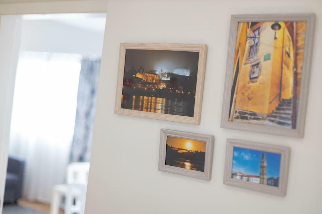 Trindade Sunny Downtown Apartment With Balcony & Ac Porto Bagian luar foto